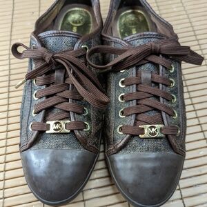Michael Kors women's sz 10 M brown leather fashion sneaker. 402pm